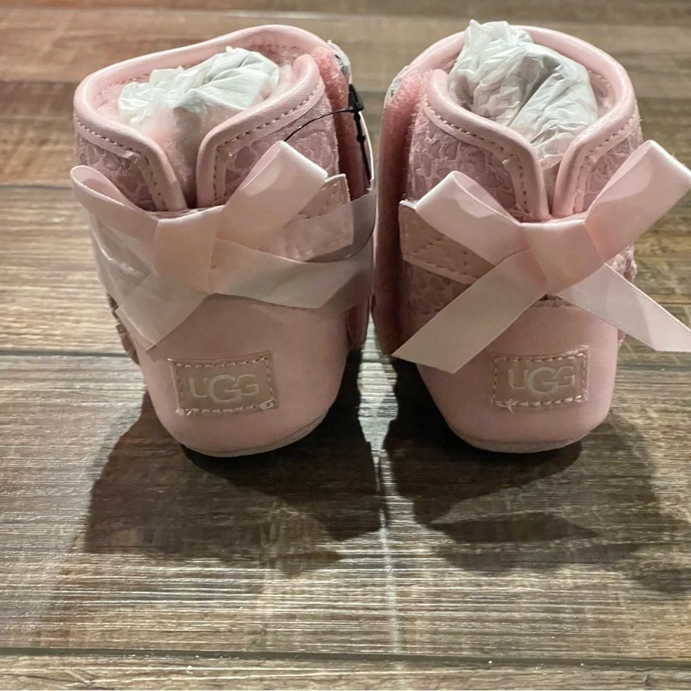 UGG new jesse